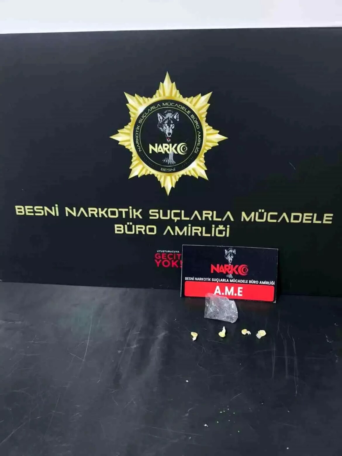adiyamanda-uyusturucu-operasyonu-3-sahis-yakalandi-b8Ruz7OQ.jpg