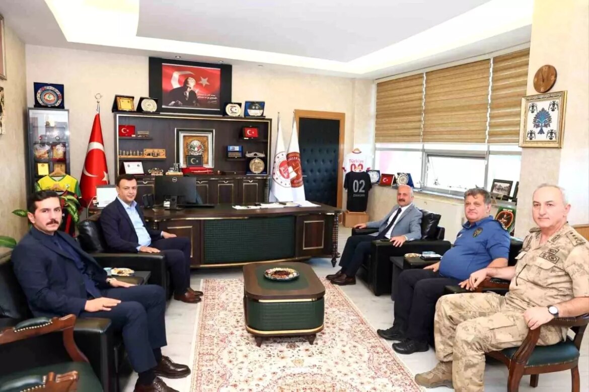 vali-osman-varol-yeni-isimli-yili-kutladi-bZx5z2Vg.jpg