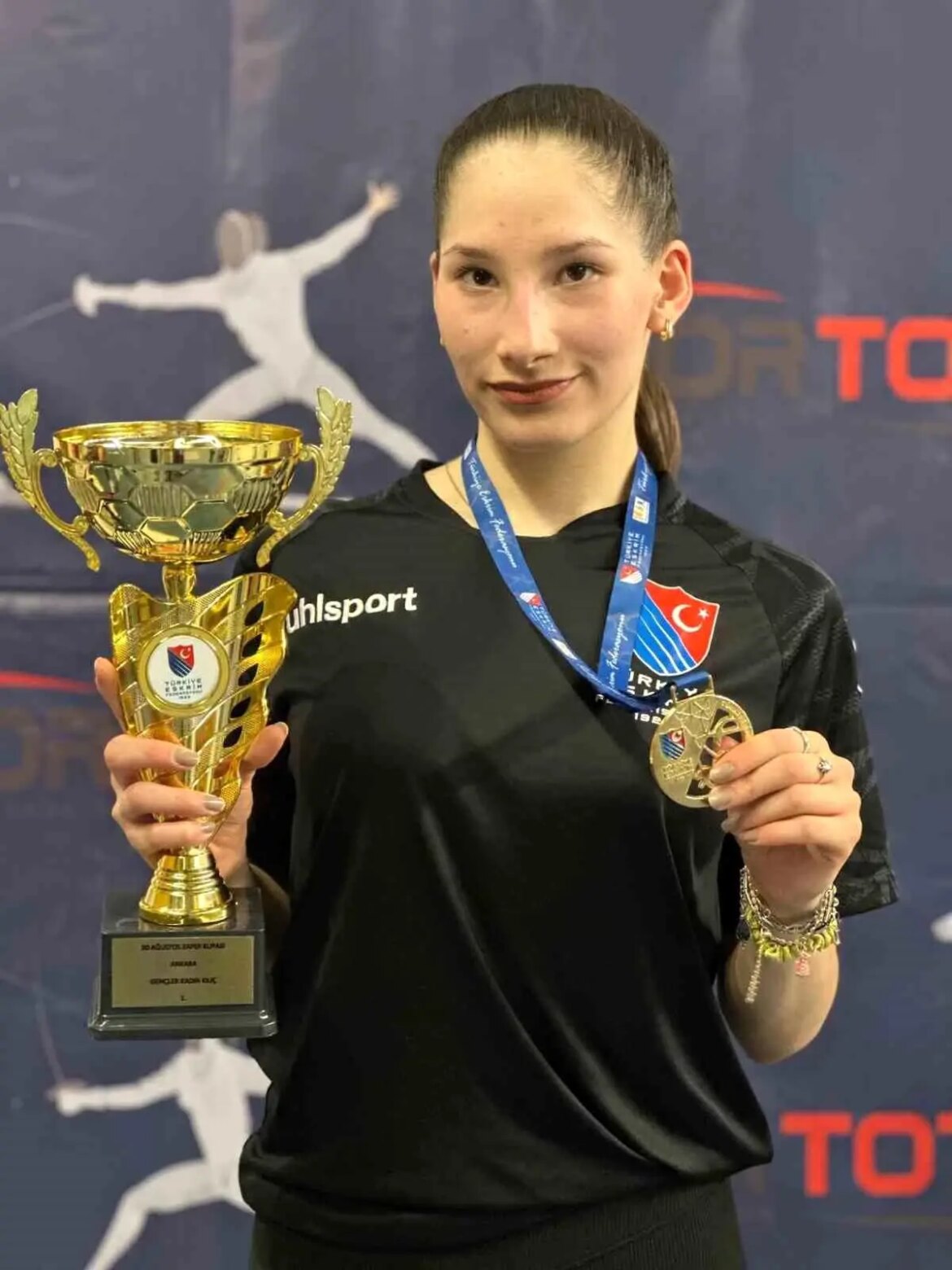 zehra-kerem-avrupa-sampiyonasina-katilma-hakki-kazandi-OaWOxaPR.jpg
